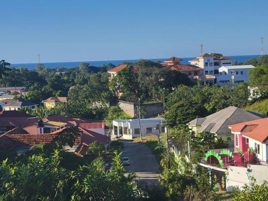 Linda, Cerca De Todo, Parqueo, Patio, Netflix Villa La Ceiba Exterior foto